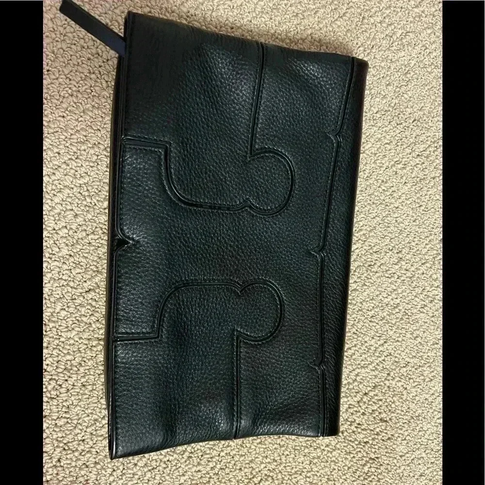 BLACK TORY BURCH Clutch W/Straps if you want to make as handbag